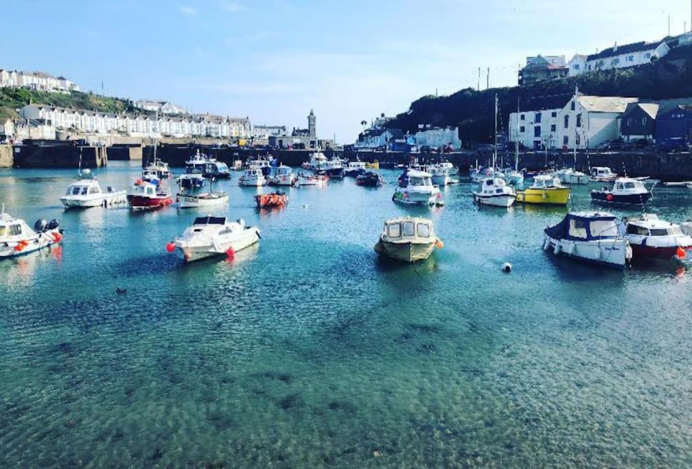 Guest In Porthleven With Private Garden * Porthleven